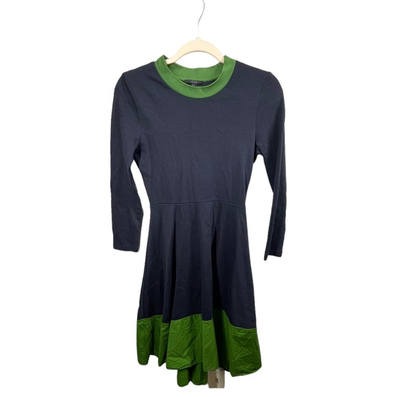 COS Navy Blue and Green Colorblock Tricot Midi Dress - Picture 2 of 5